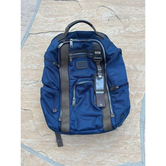 Tumi Alpha Bravo Kingsbill Genuine Leather Dark Blue CC - Picture 1 of 4